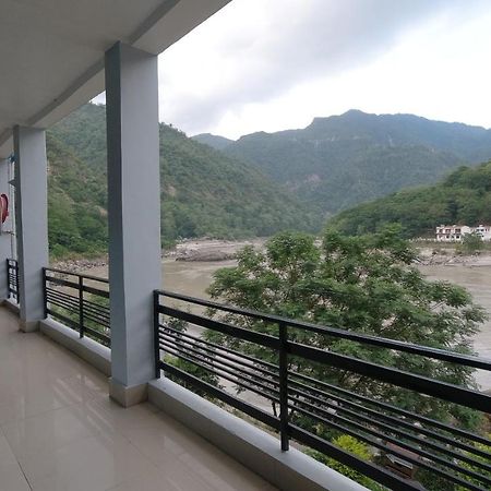 H7 Stay On The Ganges, Yoga & Spa Resort, Rishīkesh Esterno foto