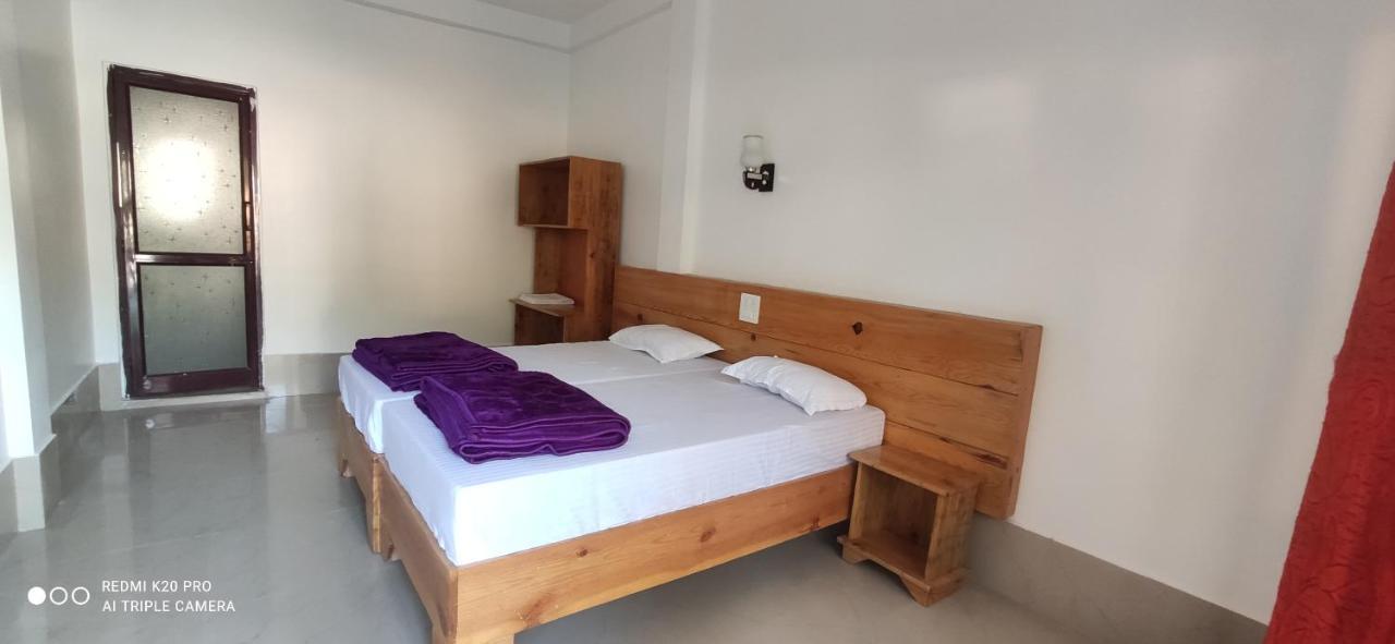 H7 Stay On The Ganges, Yoga & Spa Resort, Rishīkesh Esterno foto