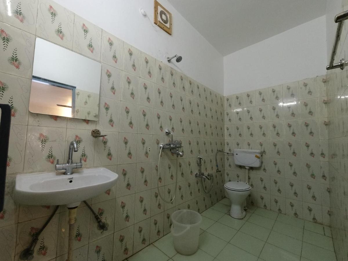 H7 Stay On The Ganges, Yoga & Spa Resort, Rishīkesh Esterno foto