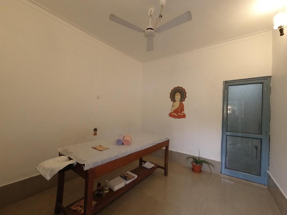 H7 Stay On The Ganges, Yoga & Spa Resort, Rishīkesh Esterno foto