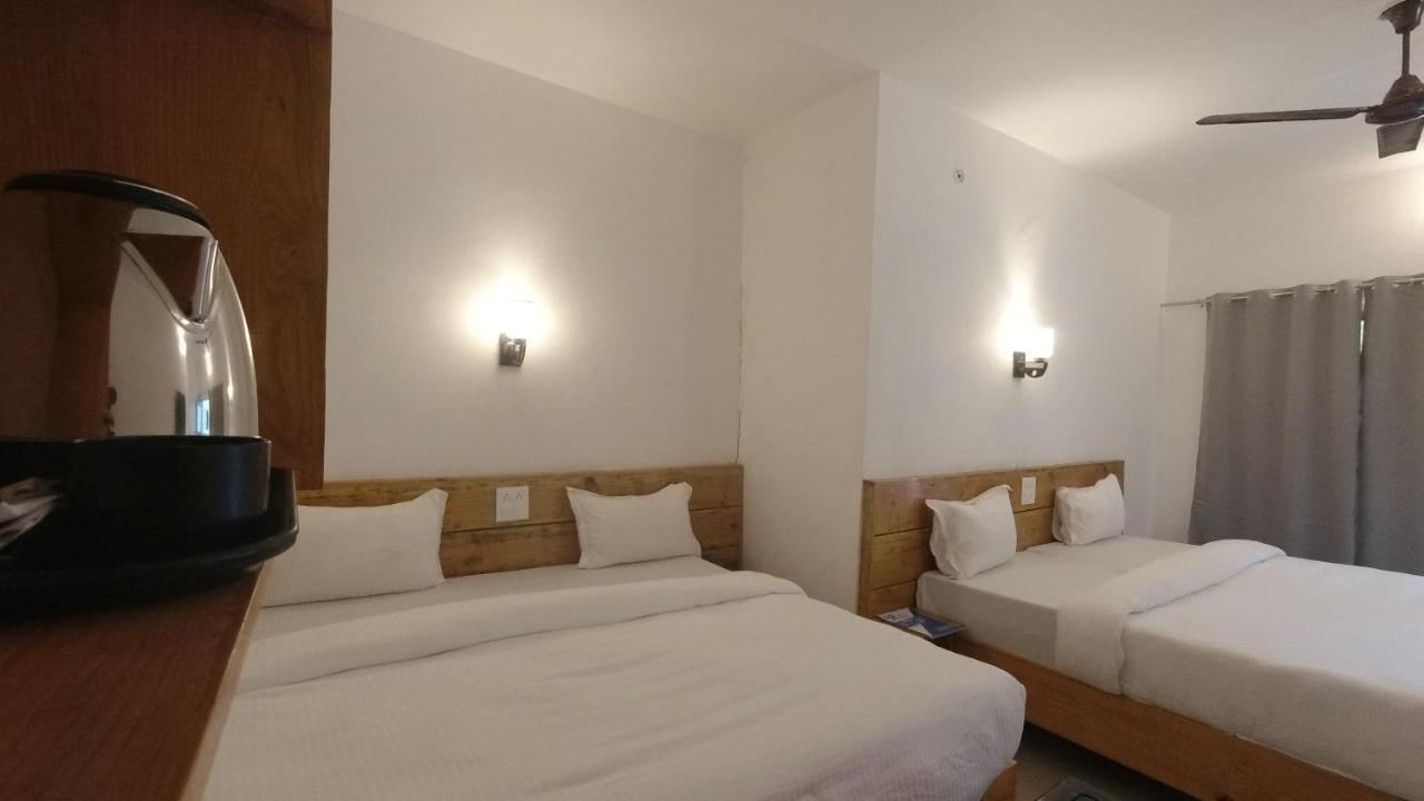 H7 Stay On The Ganges, Yoga & Spa Resort, Rishīkesh Esterno foto